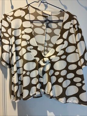 V-Neck Brown & White Polka Dot Blouse with Front Knot⭐️